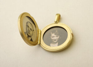 750/- Gold, Medaillon